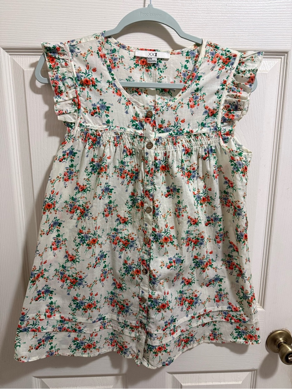 Forever 21 Cream Floral Ruffle Sleeve Button Front Blouse